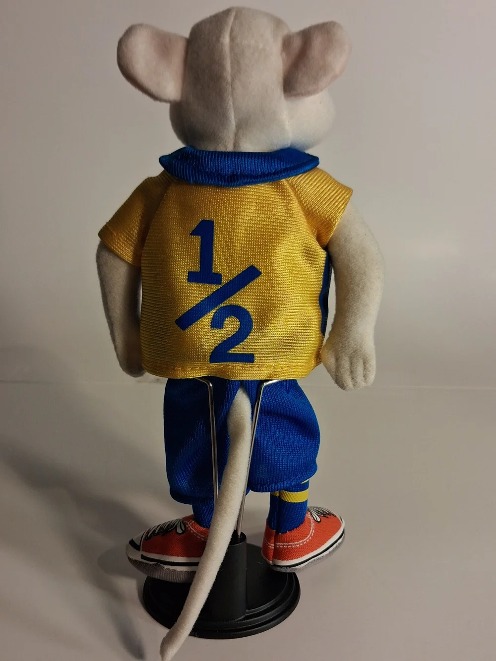 Stuart Little 2 Hasbro Plush Small Pet Figurine in Yellow and Blue Soccer Outfit